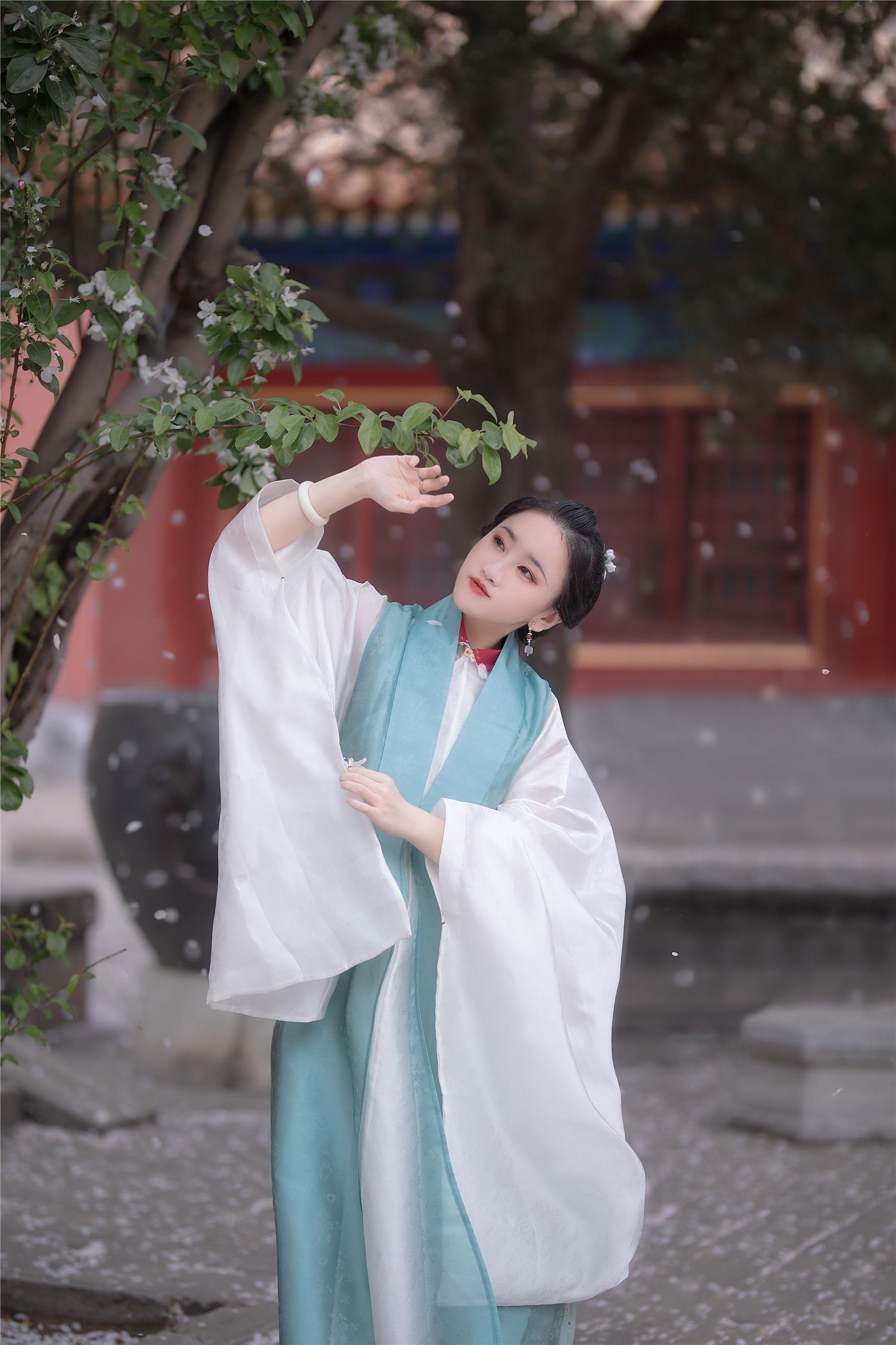 YITUYU艺图语 2021.08.30 花想容 晴空